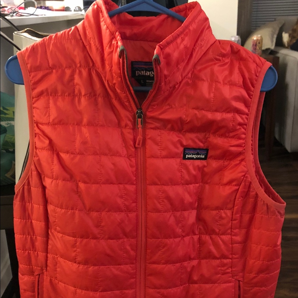 Patagonia Women’s Lightweight Down Vest